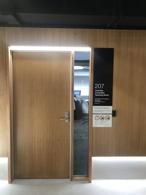 207 Centrally controlled teaching room