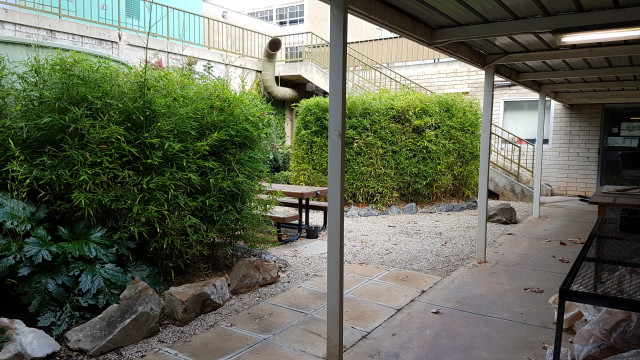 Aquaculture and ecology facility garden bench