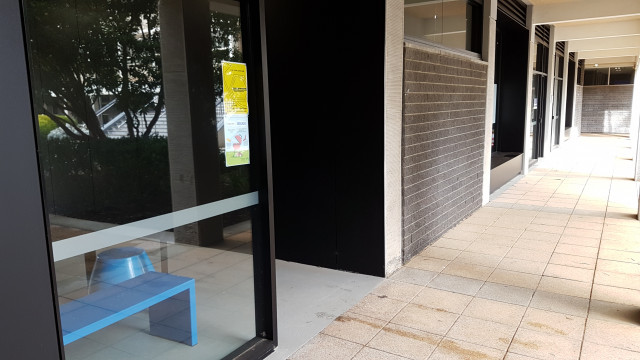 Entrance from anchor court.