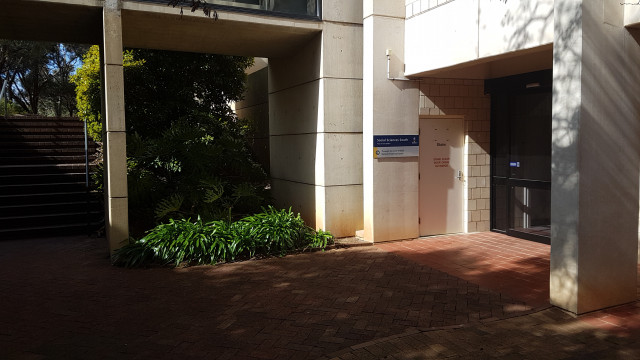 Entrance leading to SSS016