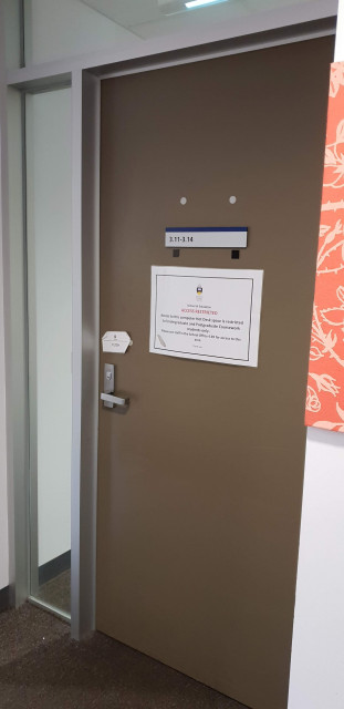 Entrance to rooms 3.11-3.14