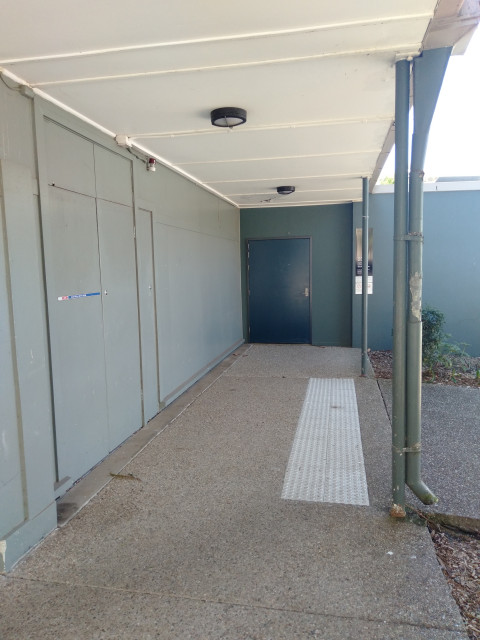 External entrance from Psychology carpark