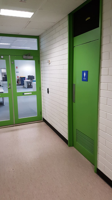 Female toilet at the south end of the north wing by the CML Lab.