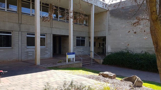 Level 1 entrance from lakeside walk.