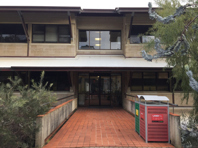 Level 2 North entrance