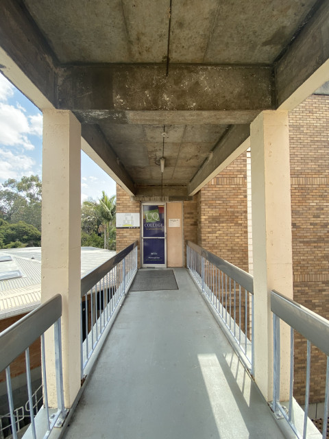Level 3 entry from interconnected walkway