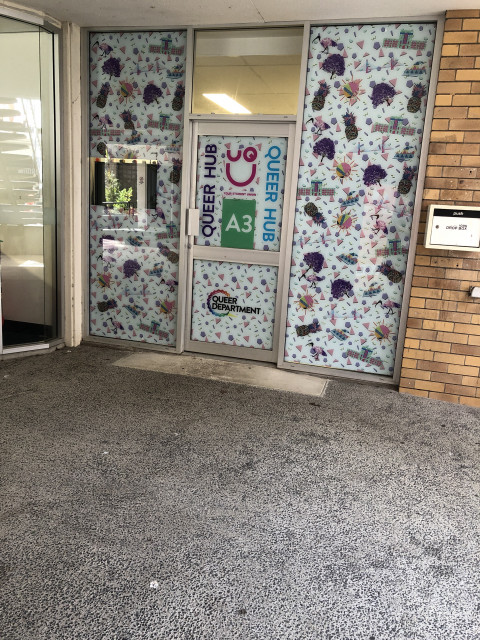 Queer hub