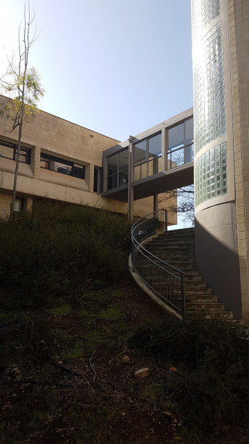 Social Sciences South Law and Commerce Building entrance