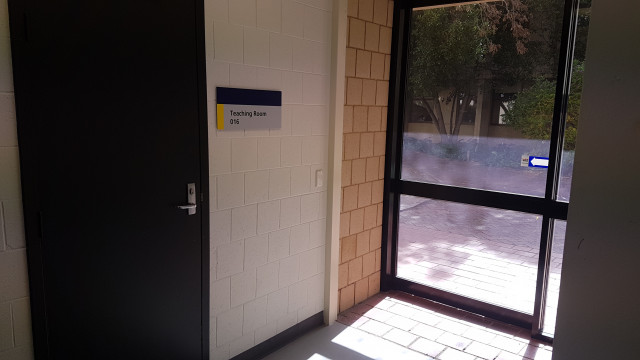 SSS0016 facing entrance