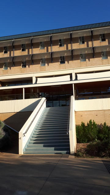 Uni hall