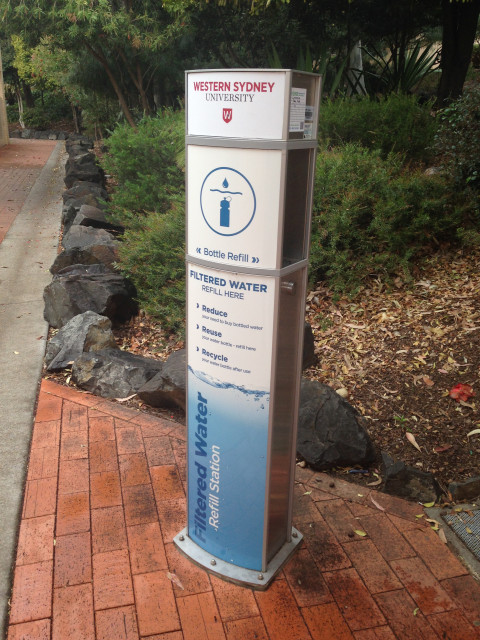 Water refilling station