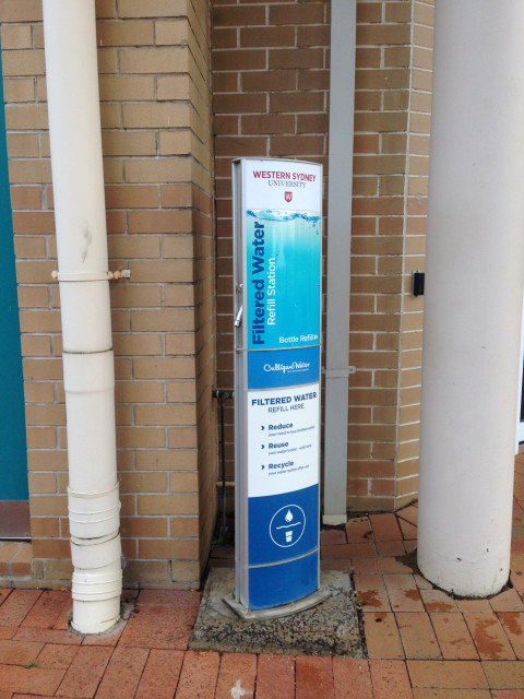 Water refilling station